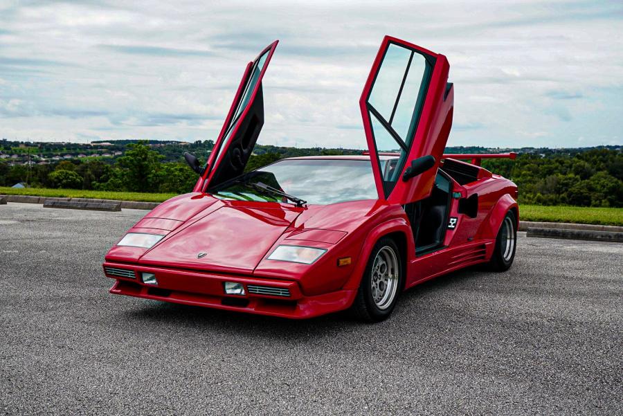  Lamborghini Countach LP5000 S Quattrovalvole 1988 года  (фото 33 из 146)